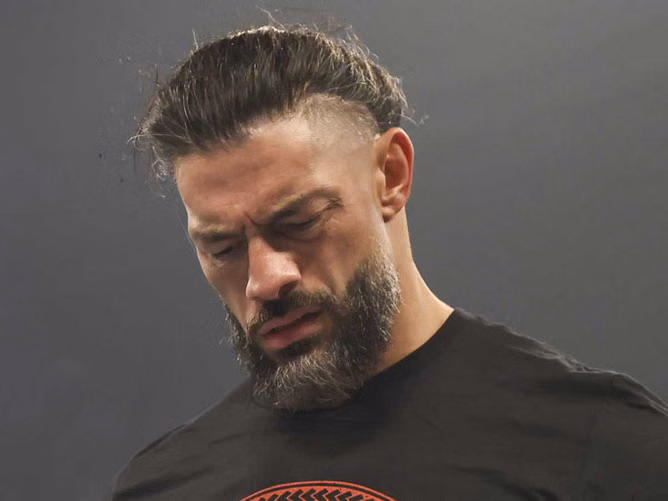 WWE RAW Live Results: ROMAN REIGNS ASSAULTED! Top star injured; Former tag team champions split; NEW MATCH CONFIRMED FOR SUMMERSLAM! Big name cleared to compete
