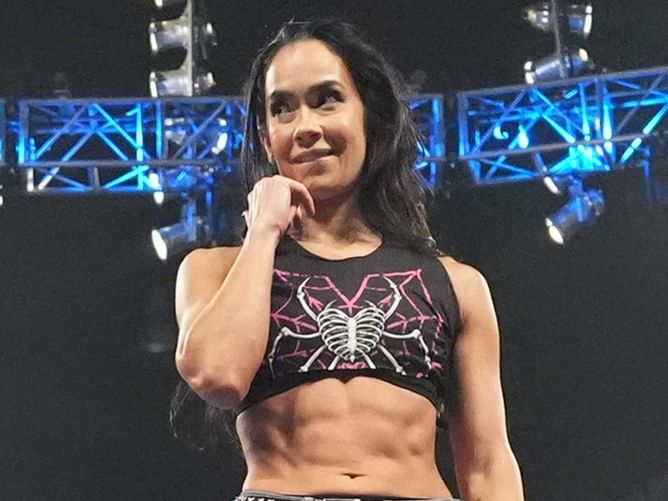 WWE RAW Live Results (September 8, 2025): AJ LEE RETURNS TO RAW! Massive reunion; Top star with expiring contract in action; Important in-ring segment
