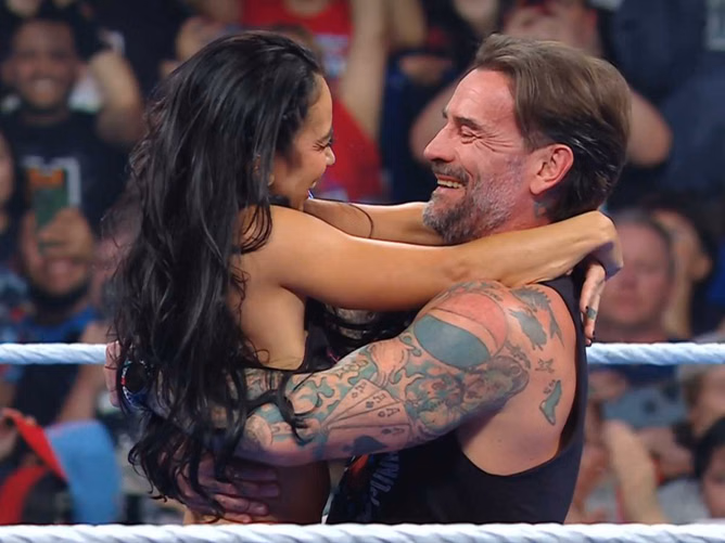 WWE SmackDown Live Results: AJ LEE RETURNS, BROCK LESNAR DESTROYS JOHN CENA DURING TITLE MATCH