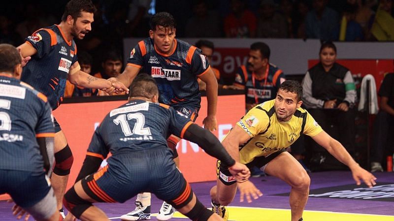 Sandeep in action against the Bengal Warriors