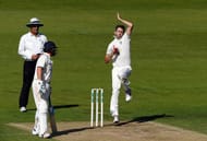 Durham v Warwickshire - County Championship Division One - Day Two