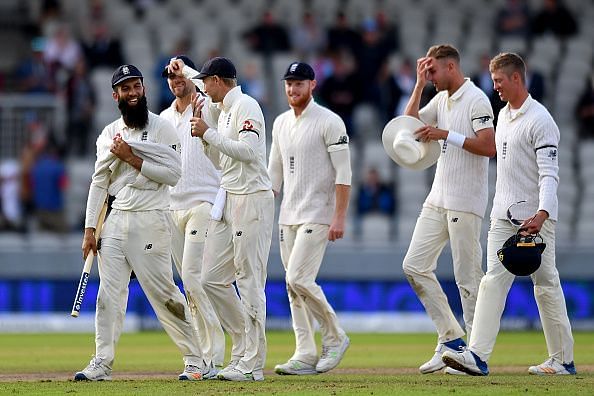 England v South Africa - Fourth Investec Test - Day Four - Emirates Old Trafford : News Photo