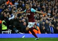 West Ham United v Everton - Premier League