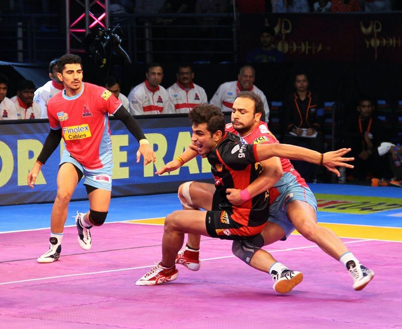 The Bulls could not escape Manjeet Chhillar&#039;s clutches as he dominated defensively