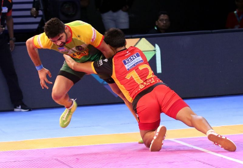 Pardeep Narwal hurt the Bulls in a variety of ways to give his team the edge
