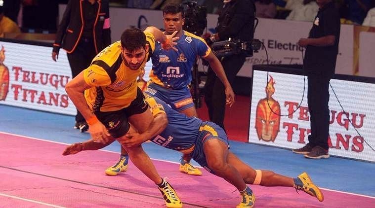 Rahul (yellow) is leading the Titans this season