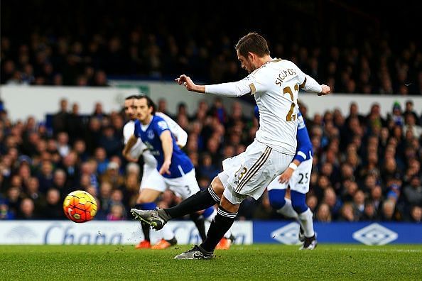 Everton v Swansea City - Premier League