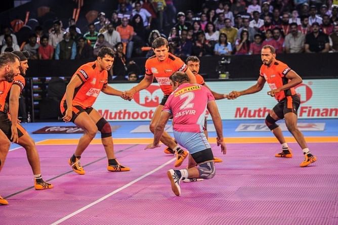 U Mumba vs Dabang Delhi: Pro Kabaddi 2017 today's match probable playing 7 for Mumbai vs Delhi