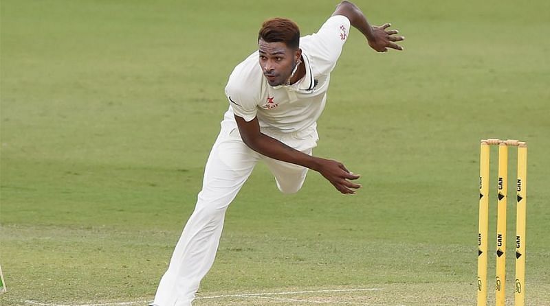 Hardik Pandya broke the 191-run partnership between Mendis and Karunaratne