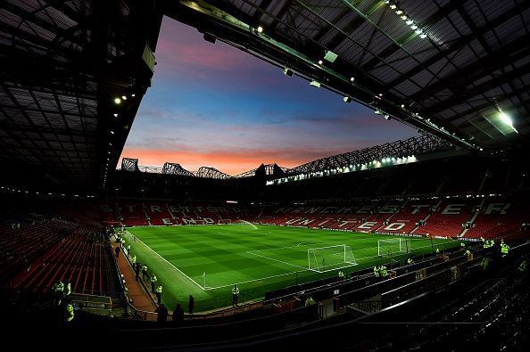 10 footballers whose careers dipped after joining Manchester United