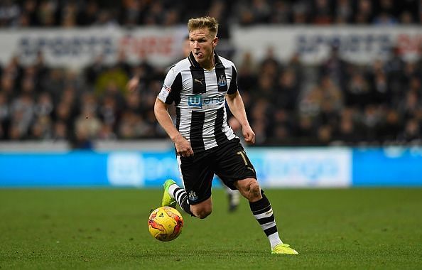 Newcastle United v Aston Villa - Sky Bet Championship