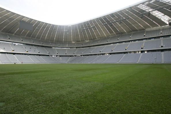 10 players whose careers dipped after joining Bayern Munich
