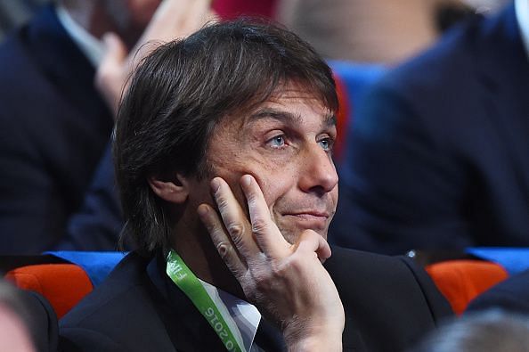 Reports: Chelsea set to sign former Manchester United striker on a free