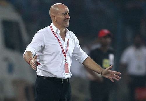 Antonio Habas is no longer the Pune City head coach