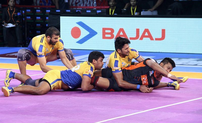 The Thalaivas defence shut down the Warriors&#039; raiders for large stretches of the match
