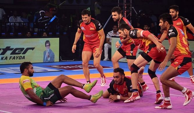 Patna Pirates vs Tamil Thalaivas: Pro Kabaddi 2017 today's match probable playing 7 for Pirates vs Thalaivas