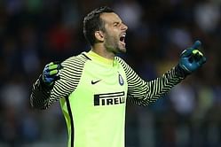 Five best goalkeepers in world football