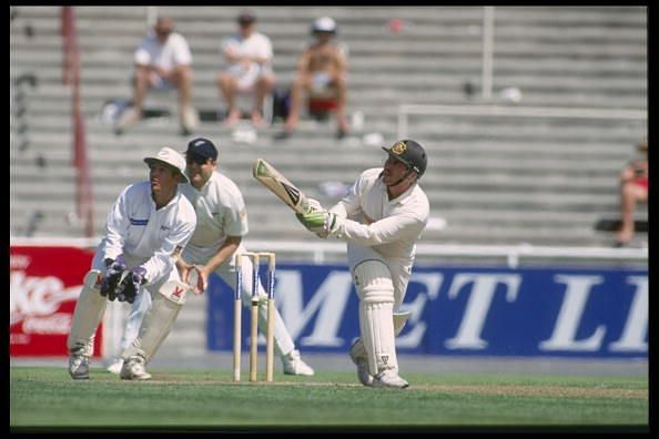 Allan Border sweeps for 4 and passes the world record