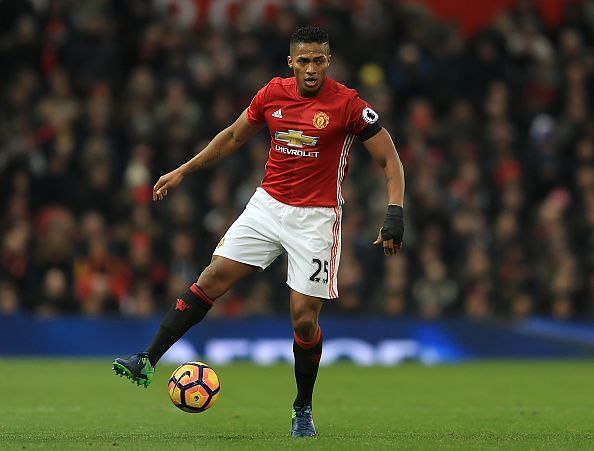 FIFA 18: Manchester United defender Antonio Valencia behind Wycombe Wanderers' 48-year-old goalkeeper in one particular rating