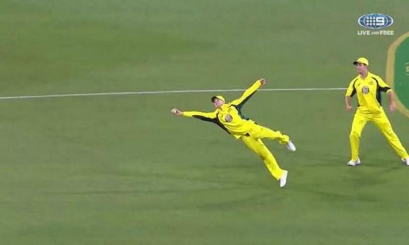 Australia&#039;s Smith taking a one-handed catch 