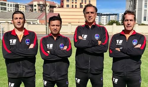 Delhi Dynamos coaching staff