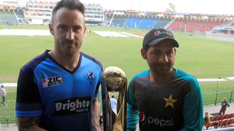 Faf du Plessis and SarfarazAhmed unveil the trophy