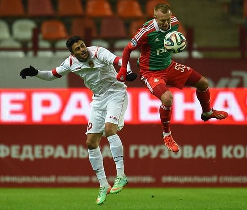 Marcinho (L) has played in Russia