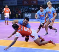 Wazir struck blows at crucial junctures to ensure his team's victory