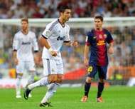 Real Madrid v Barcelona - Supercopa
