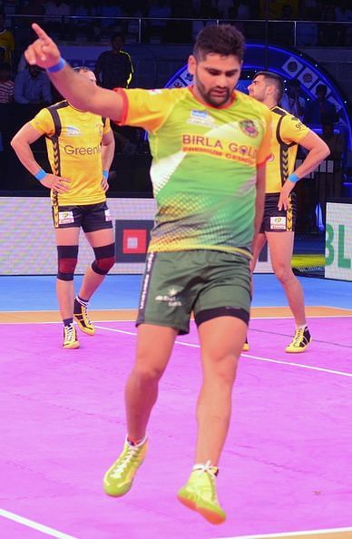 Pardeep set a new record of 21 points in a single match against the Pink Panthers.