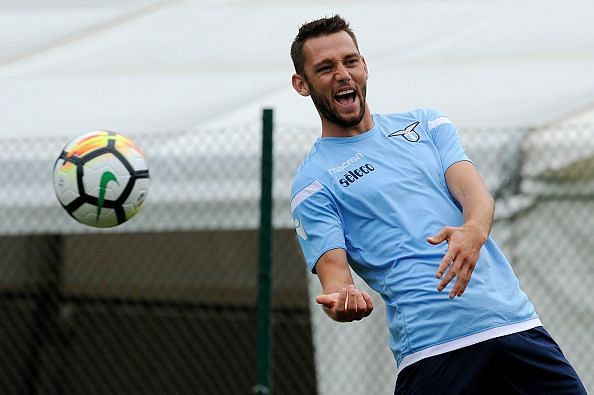 Liverpool transfer news: Reds handed boost for Dutch defender, Madrid & Barcelona enter race for French midfielder and more - 16th September 2017