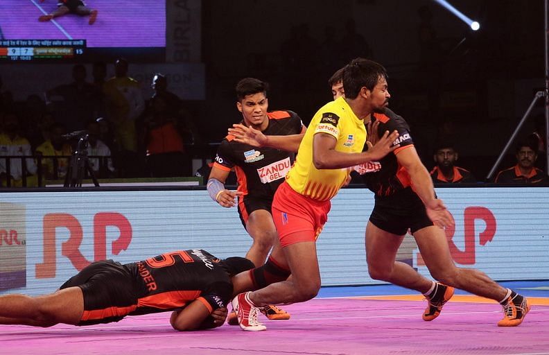 In the absence of Hegde, Ranjit stepped up and got his team crucial raid points