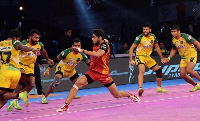 Both Bengaluru Bulls and Patna Pirates played out a thrilling encounter, on Wednesday.