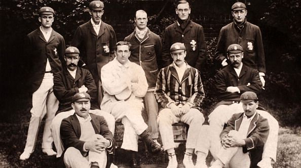 Back row (left-right): Colin Blythe, Ted Arnold, Gilbert Jessop, Jack Crawford, Len Braund