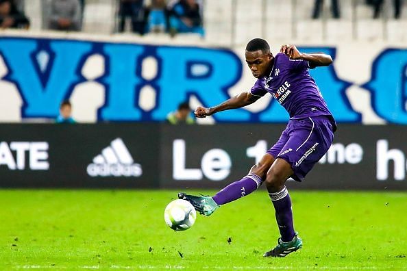 Issa Diop in action for Toulouse