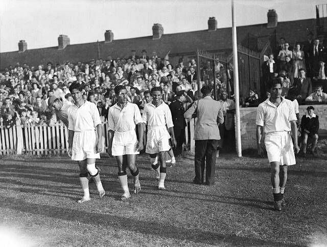 Many Indian palyers took the field barefoot