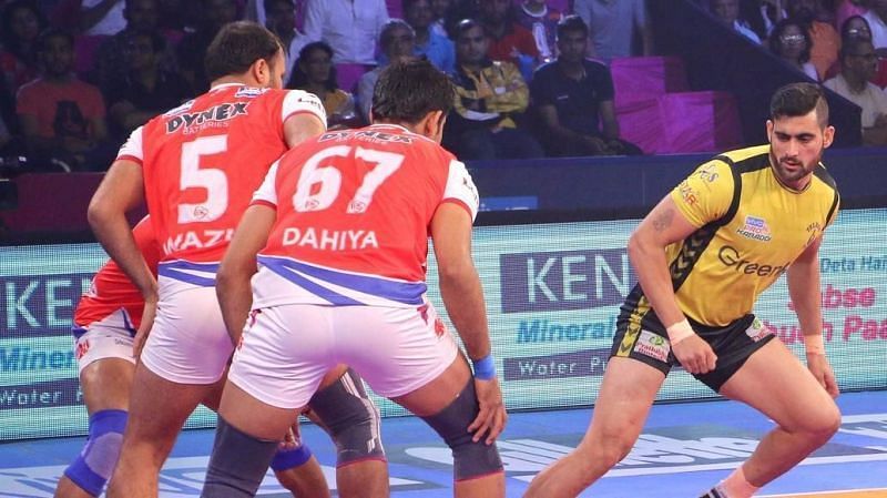 Rahul Chaudhari in action against Pune