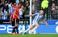 Huddersfield Town v Manchester United - Premier League