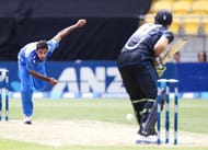 Bhuvneshwar Kumar's guile vs Guptill's attacking style of play. Who will win?