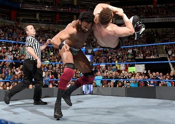 Jinder Mahal performing his finisher, the Khallas.