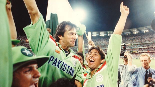 Imran Khan celebrating the 1992 World Cup win with teammates. 