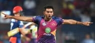 Deepak Chahar in action for Rising Pune Supergiant