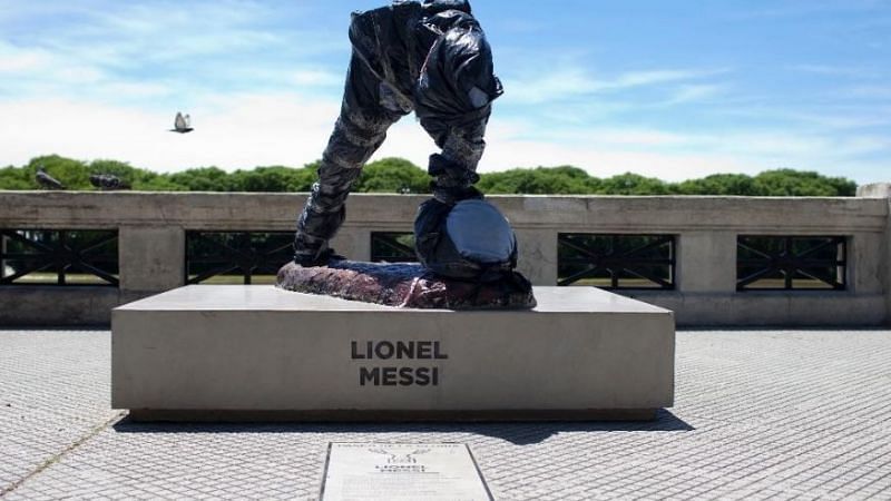 Lionel Messi&#039;s statue in Argentina was vandalized after his loss in the Copa America 2016 Final