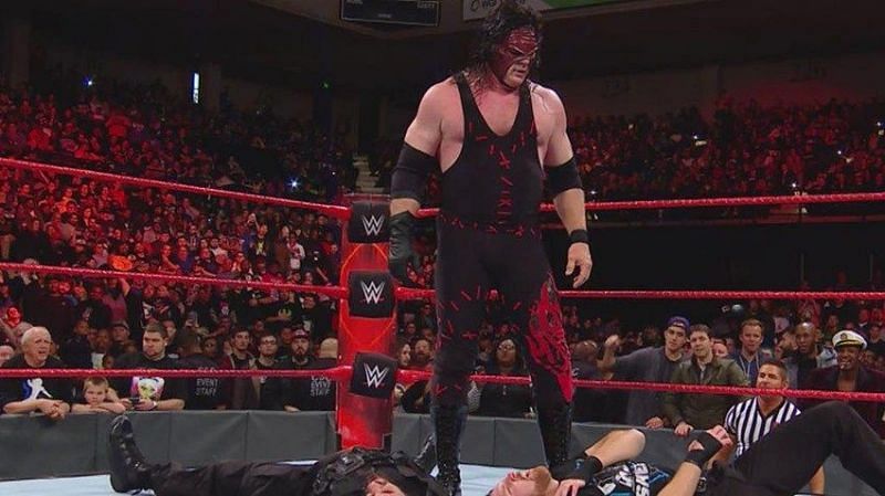Kane vs. Seth Rollins