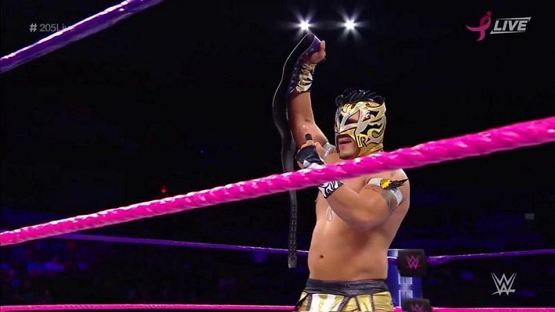 Kalisto will face Enzo Amore at TLC with his Cruiserweight Title on the line.