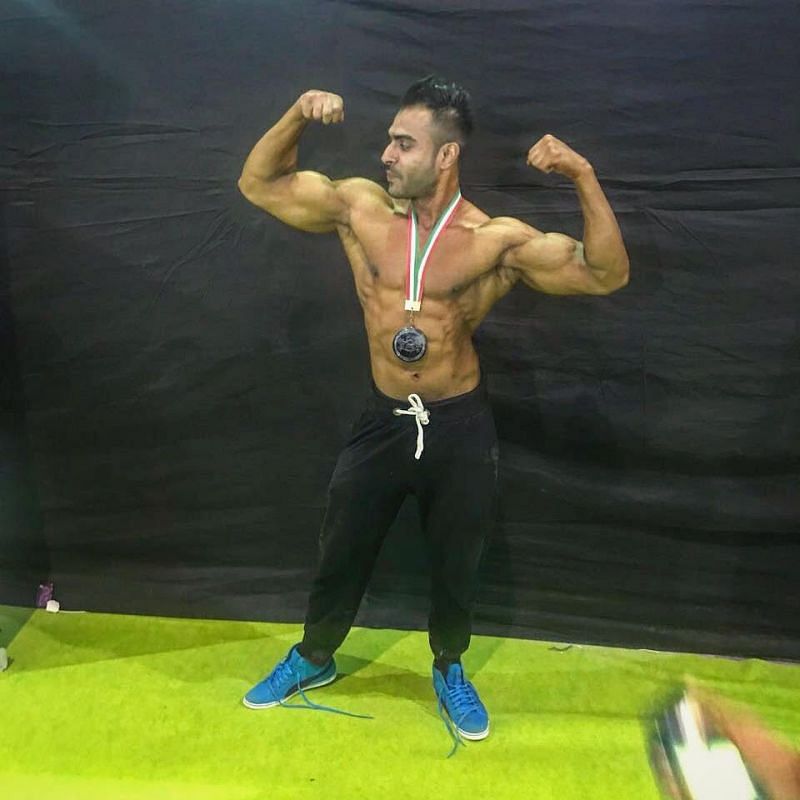 Fahad Khan, Indian Winner, 6th Place, Classic Bodybuiliding above 181 cms in Amateur Olympia India  (2)
