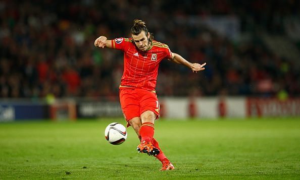 5 footballers and the equivalent cars they represent