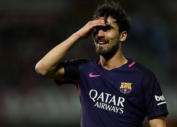 5 players who need to leave Barcelona to progress