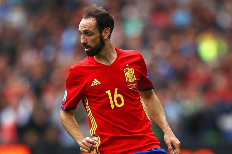 Juanfran has been a great servant for Spain but his days as La Furia&#039;s first choice are surely done