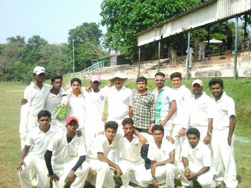 Thampi (fourth from right) with Mr. Vishwajith at the Perambavoor Cricket Club